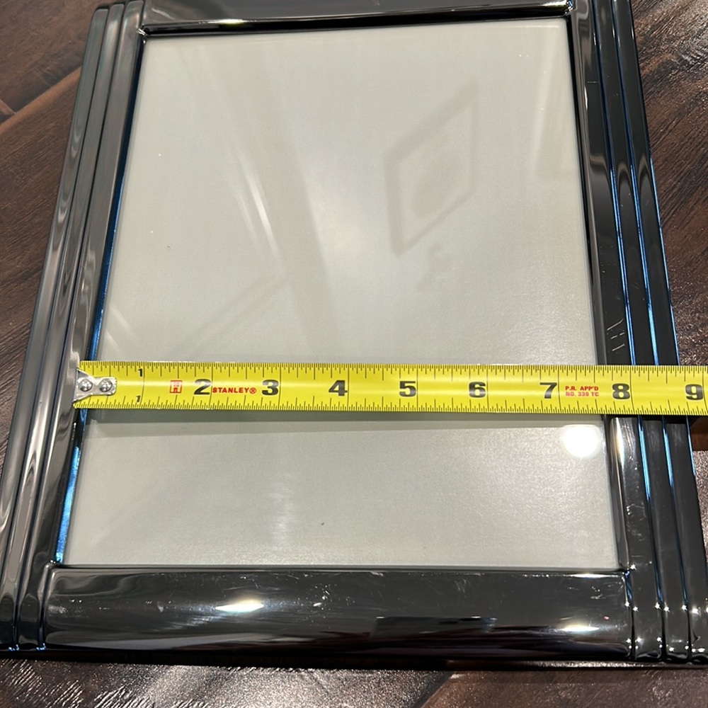 2 Picture frames for $20 - Picture 12 of 14